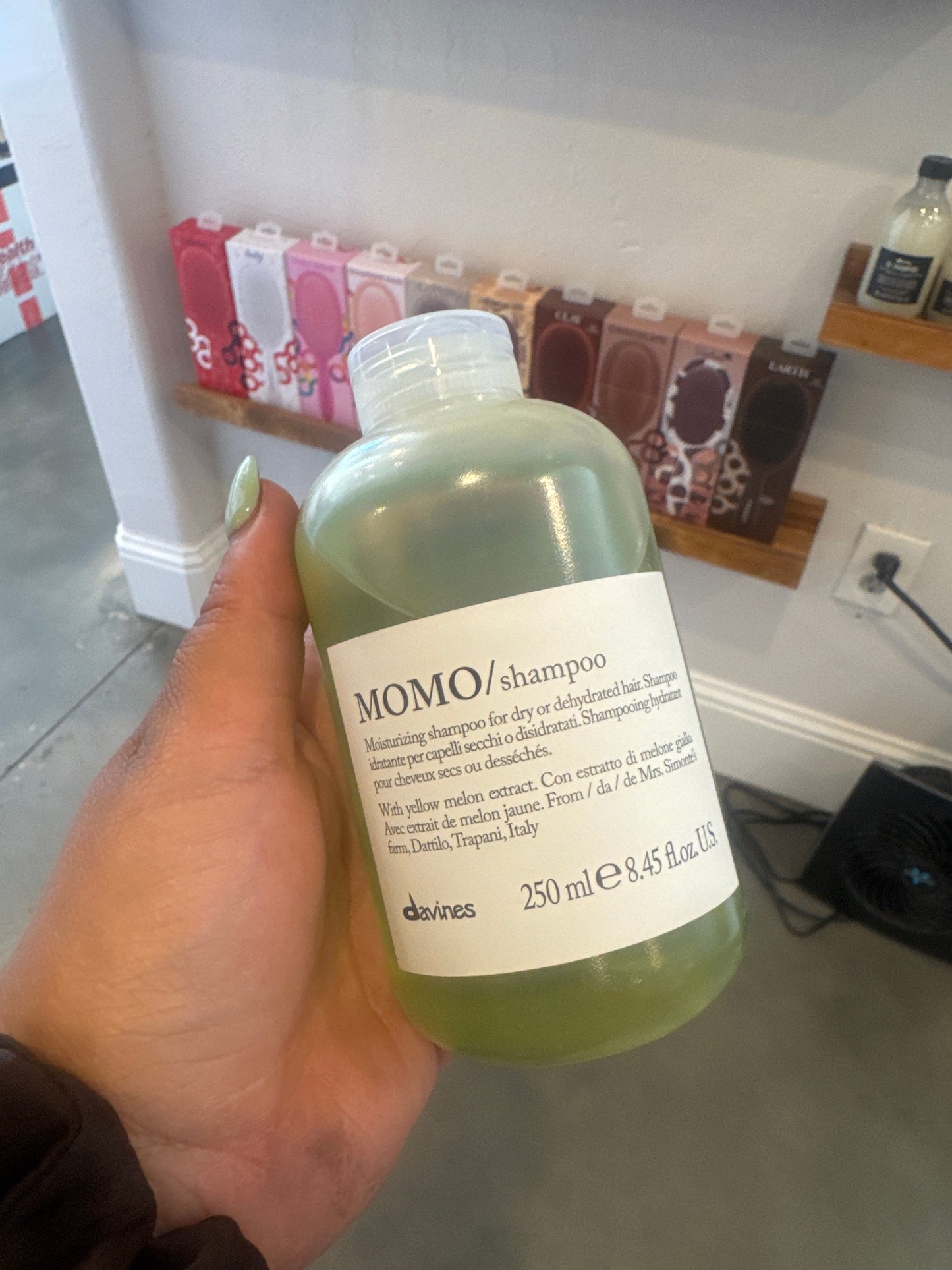 MoMo Shampoo