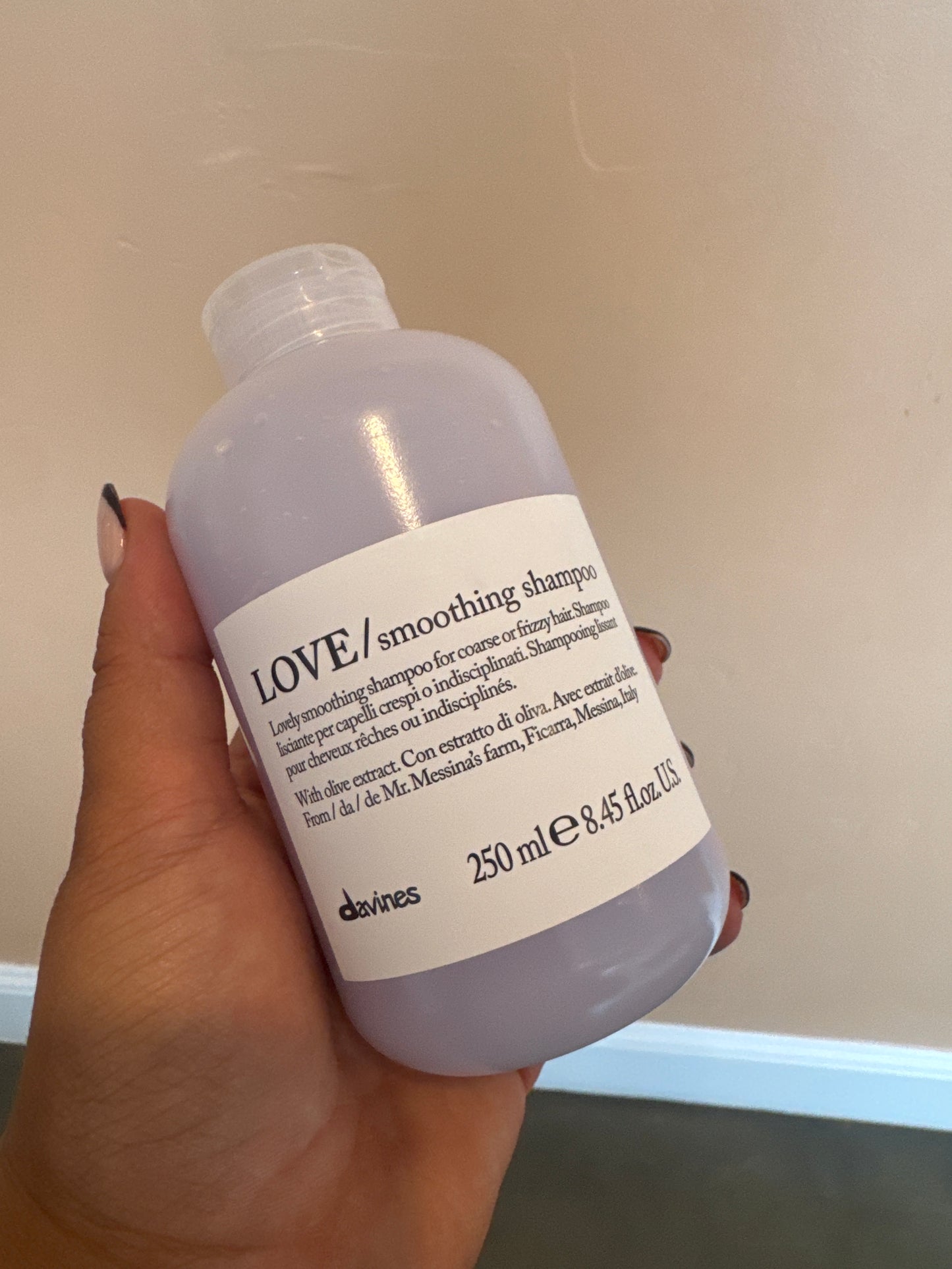 Love Smoothing Shampoo