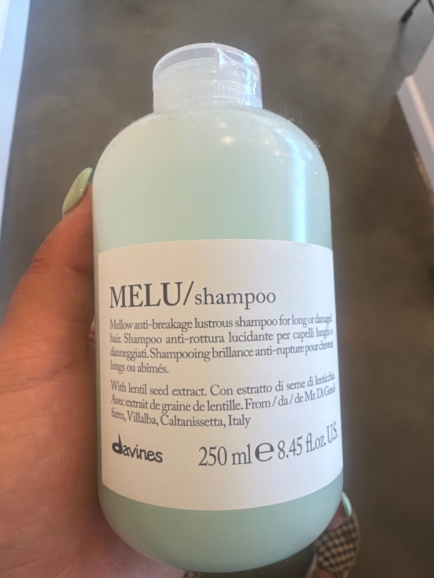 Melu Shampoo