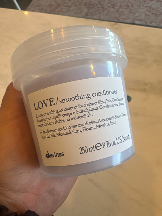 Love Smoothing Conditioner
